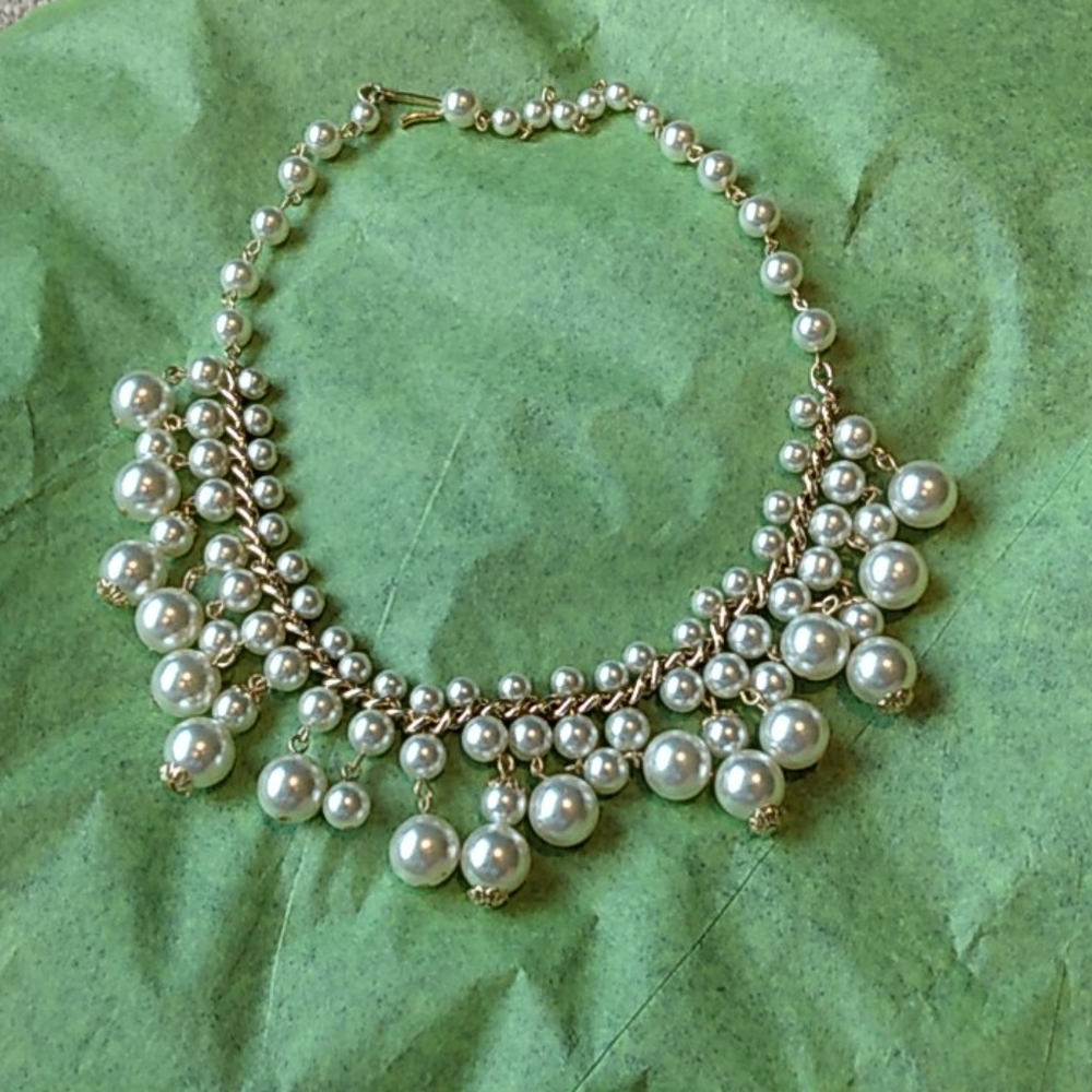 Vintage faux pearl necklace